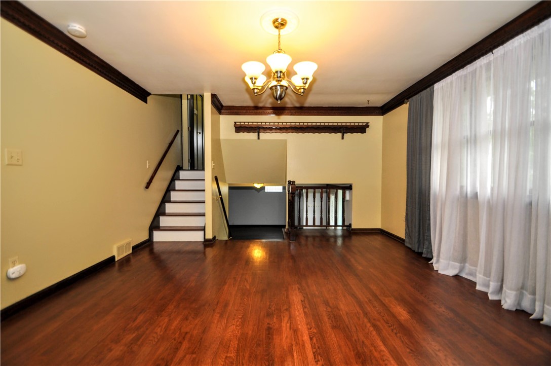 151 Greenlea Dr