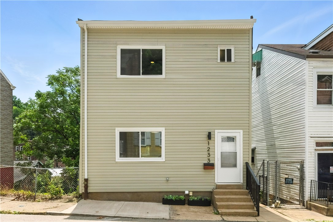 1233 High Street