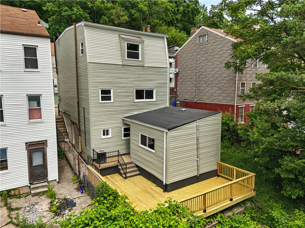 1233 High Street