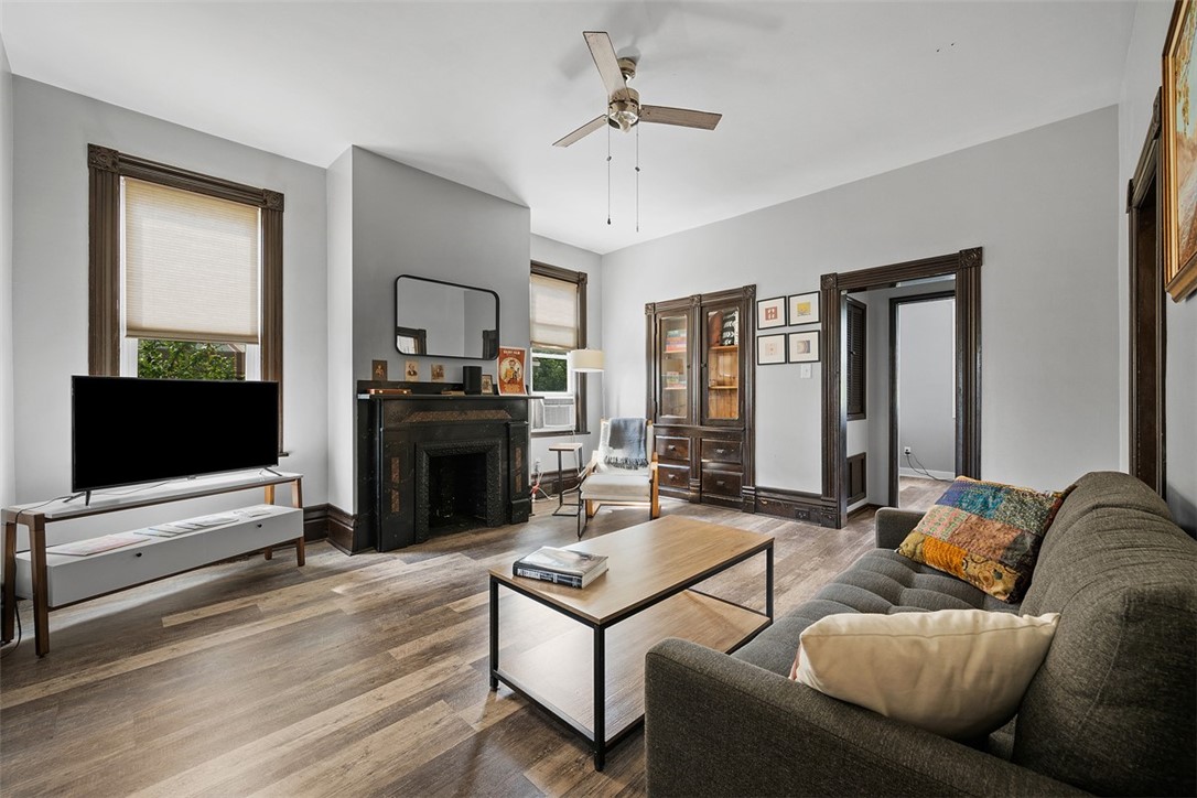 11 Walnut Street