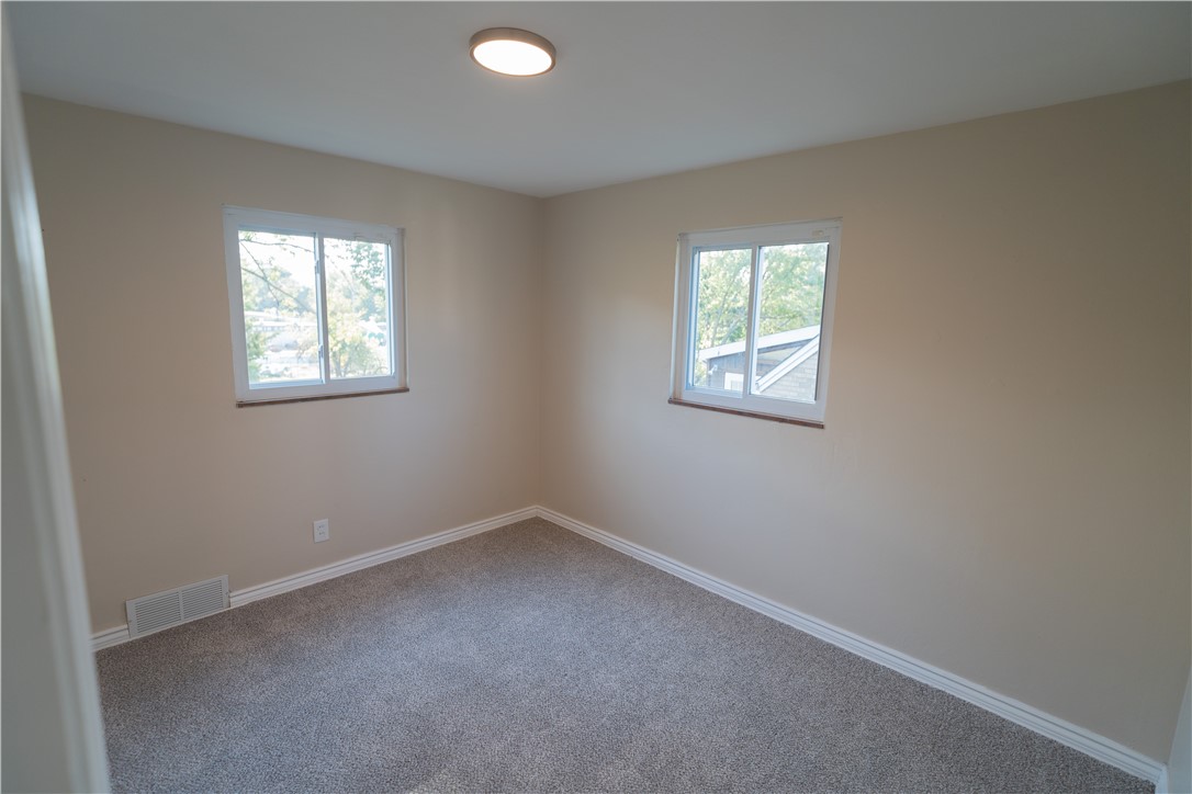 746 Lechner Ln