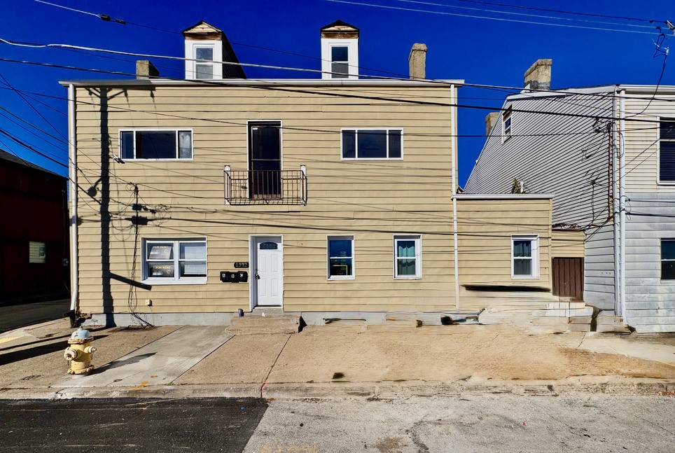 1332 Goettman Steet 3