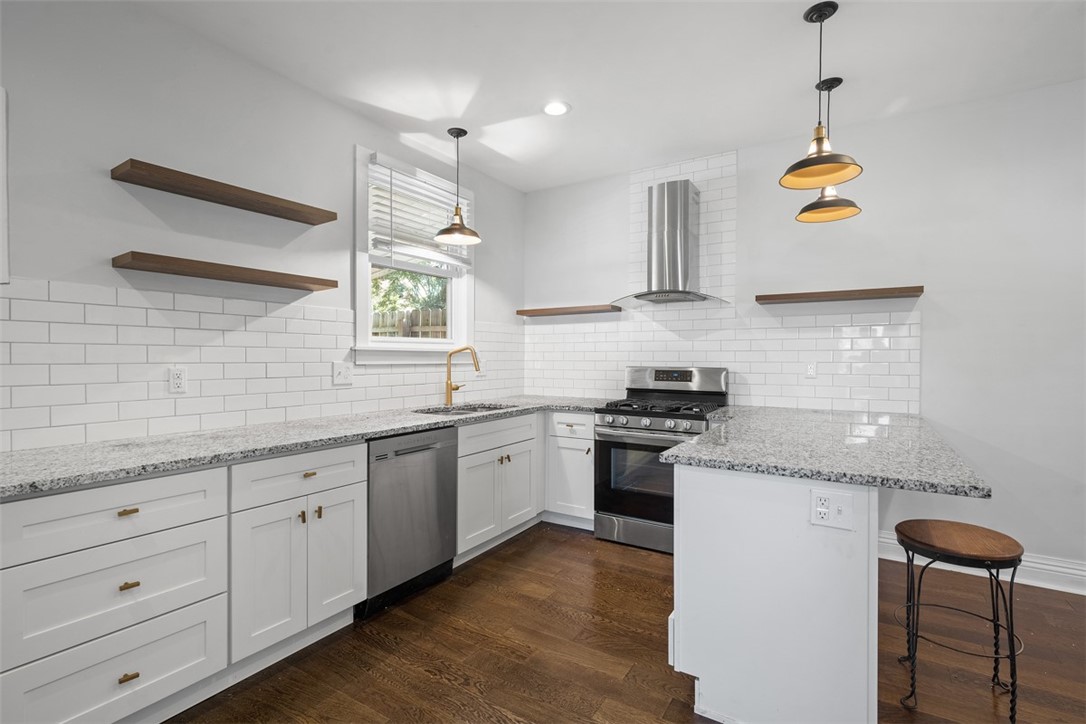 246 E 14th Ave