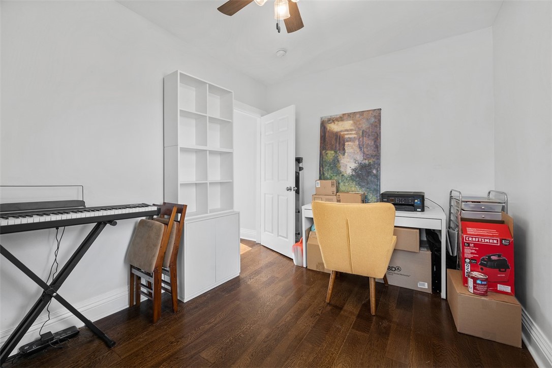 246 E 14th Ave