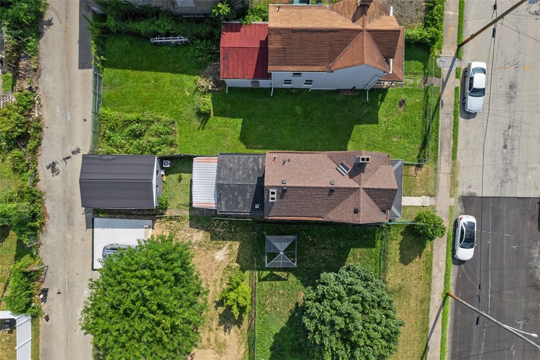 246 E 14th Ave