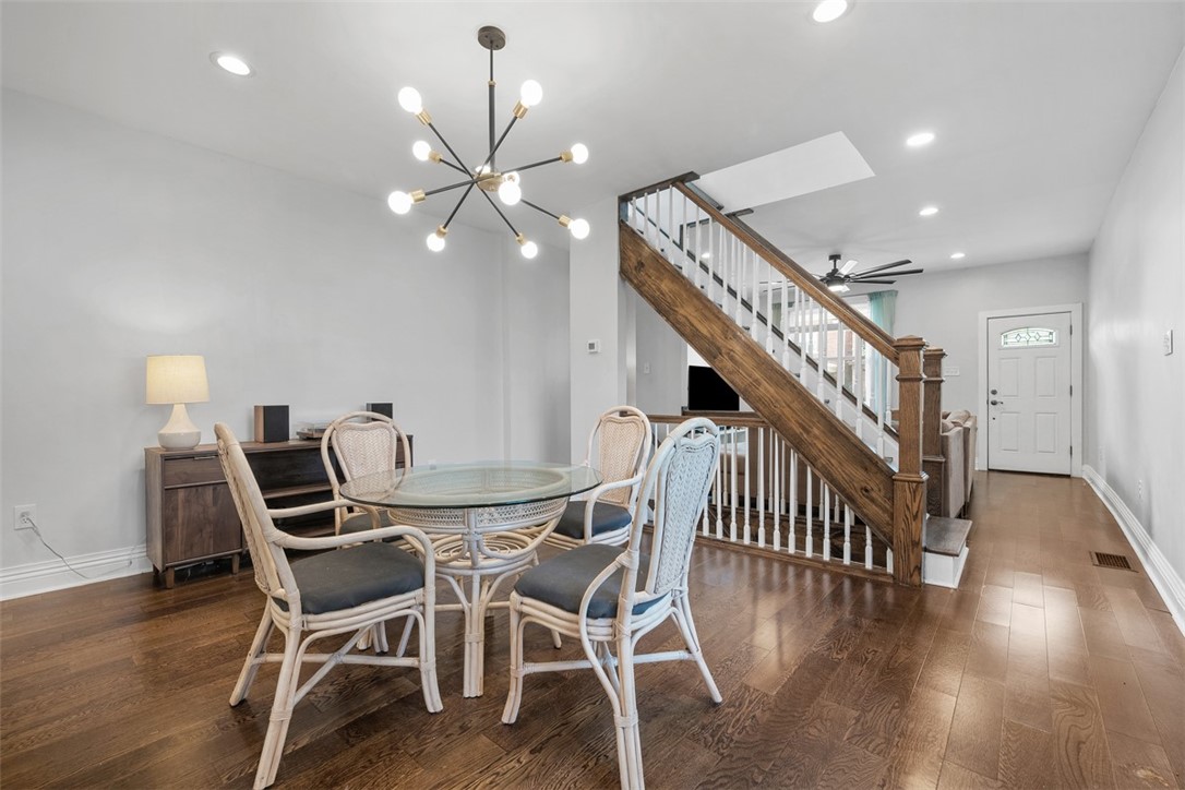 246 E 14th Ave