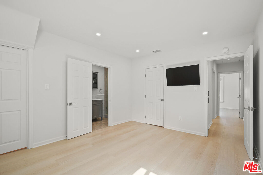 617 Westmount Dr