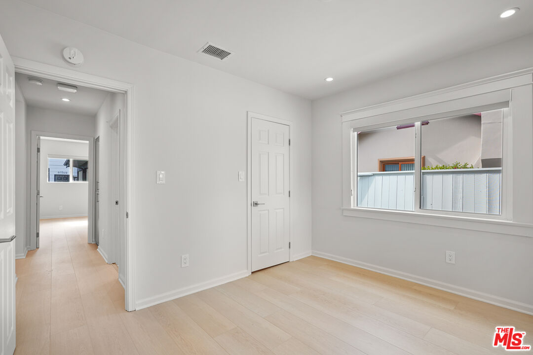 617 Westmount Dr