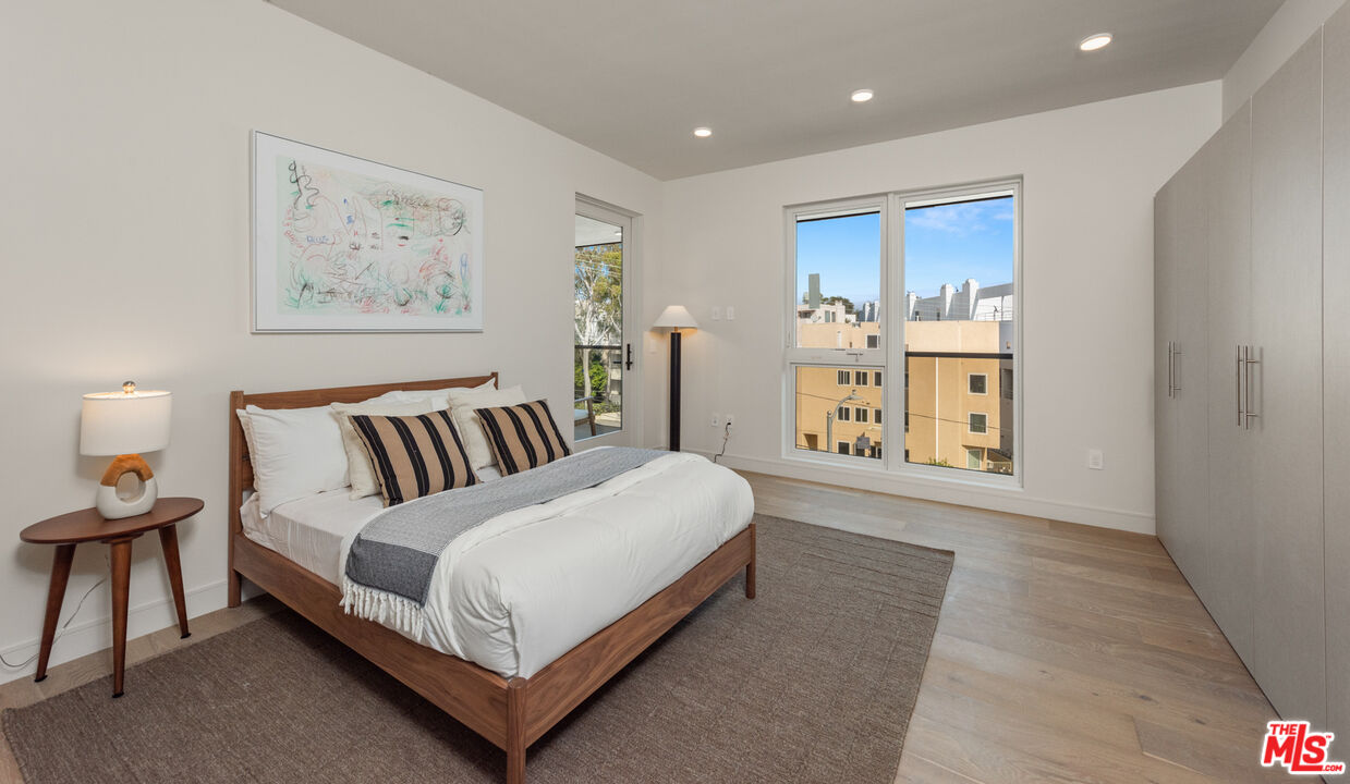 505 Barrington Unit: 302