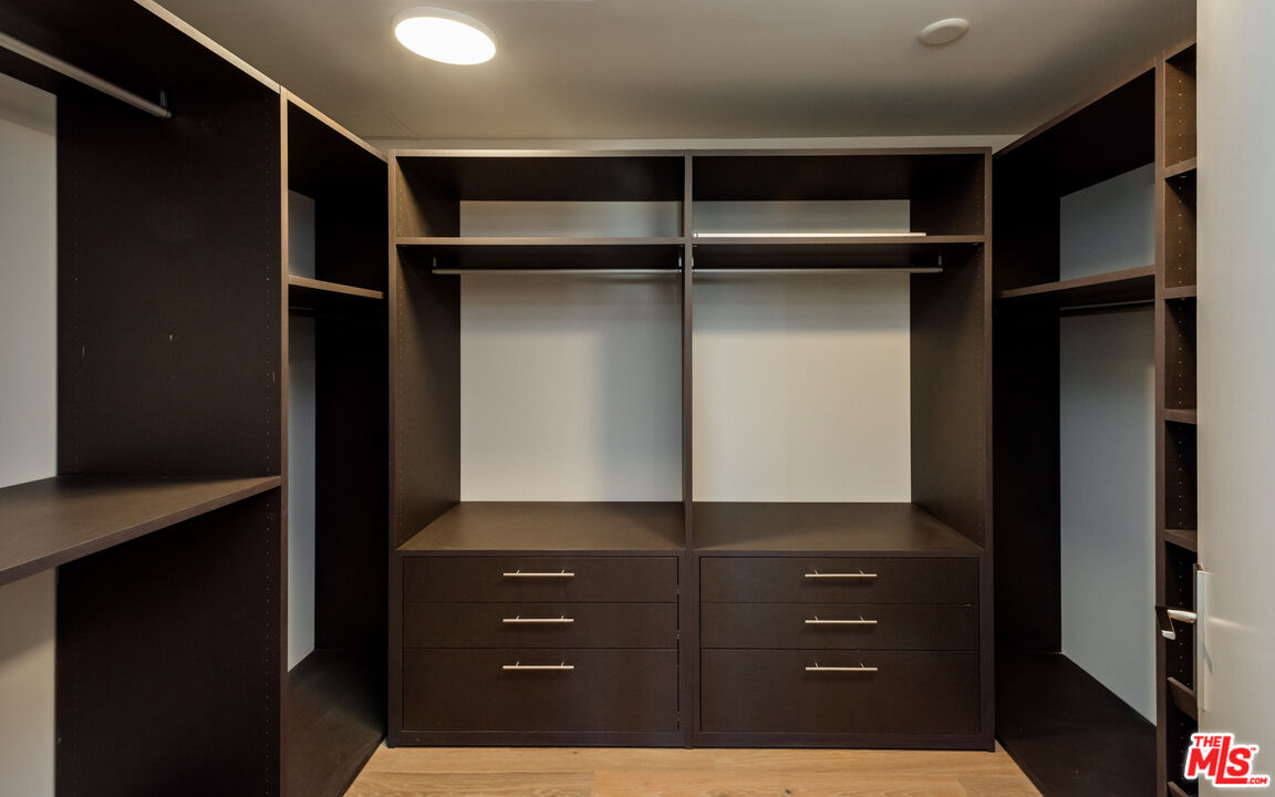 505 Barrington Unit: 302