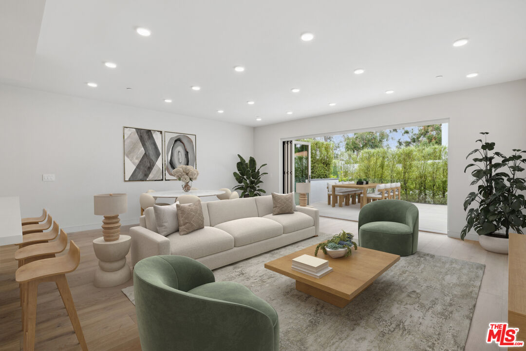 505 S Barrington Ave Unit: 109