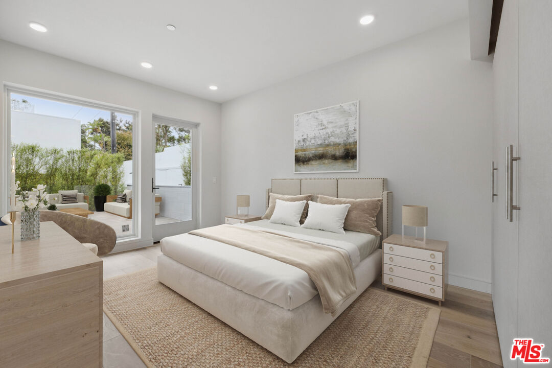 505 S Barrington Ave Unit: 109