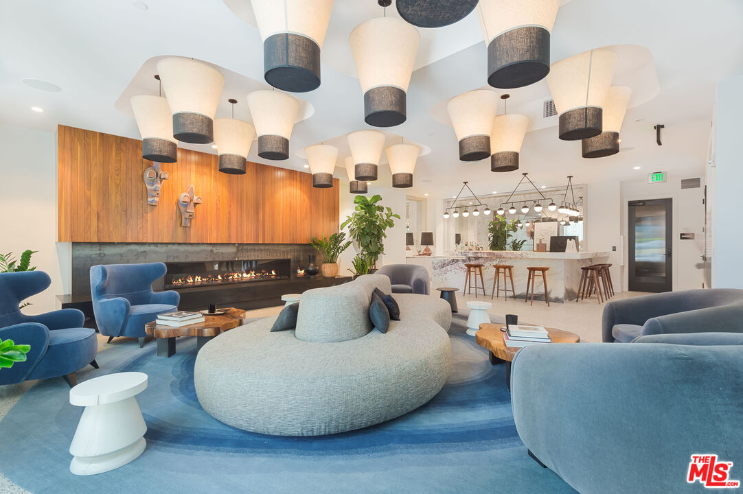 10777 Wilshire Blvd Unit: 206