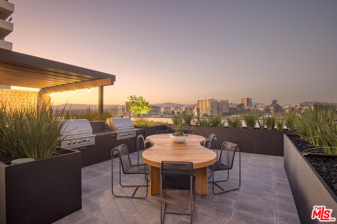 10777 Wilshire Blvd Unit: 206