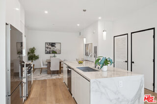 957 Figueroa Ter Unit: 310