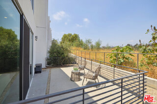 957 Figueroa Ter Unit: 310