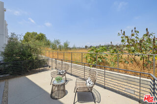 957 Figueroa Ter Unit: 310