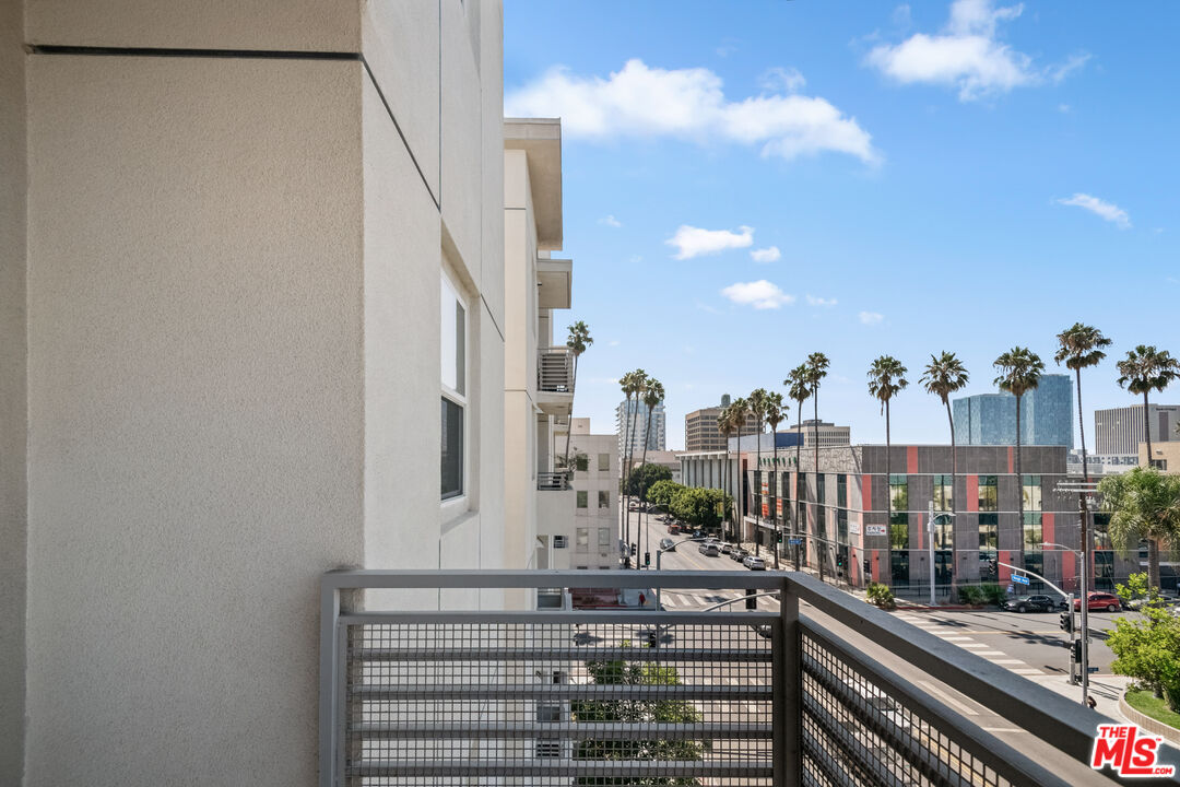 436 S Virgil Ave Unit: 501