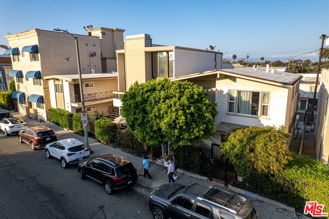 1912 Pacific Ave