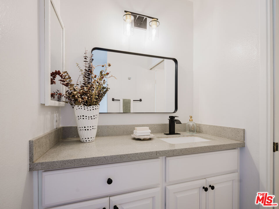 7312 Quill Dr Unit: 16