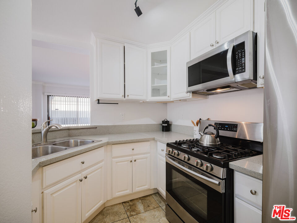 7312 Quill Dr Unit: 16