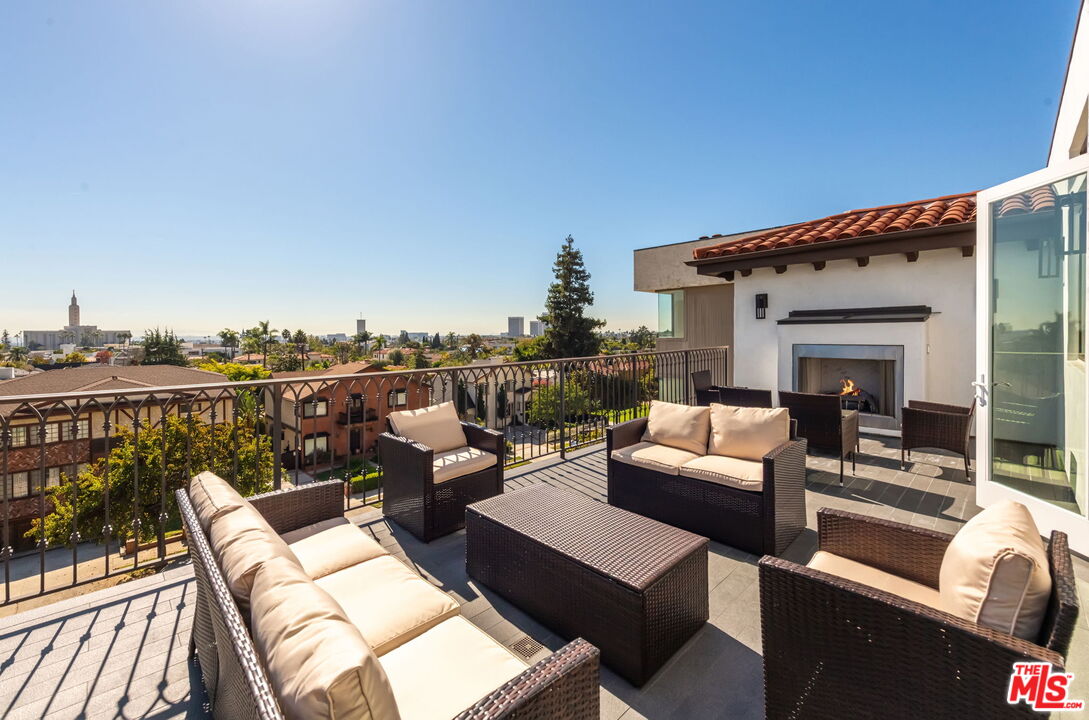 10725 Ashton Ave Unit: 401