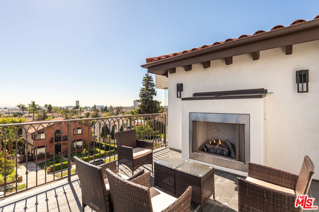 10725 Ashton Ave Unit: 401