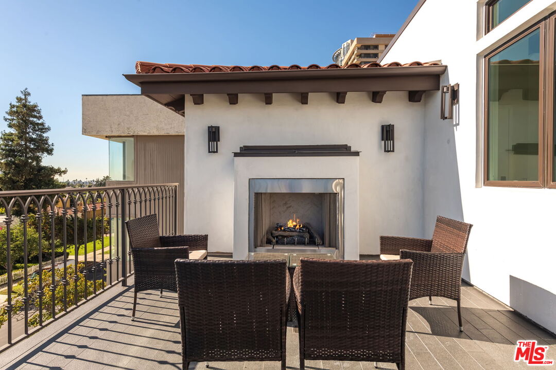 10725 Ashton Ave Unit: 401