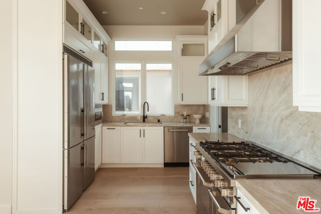 10725 Ashton Ave Unit: 401