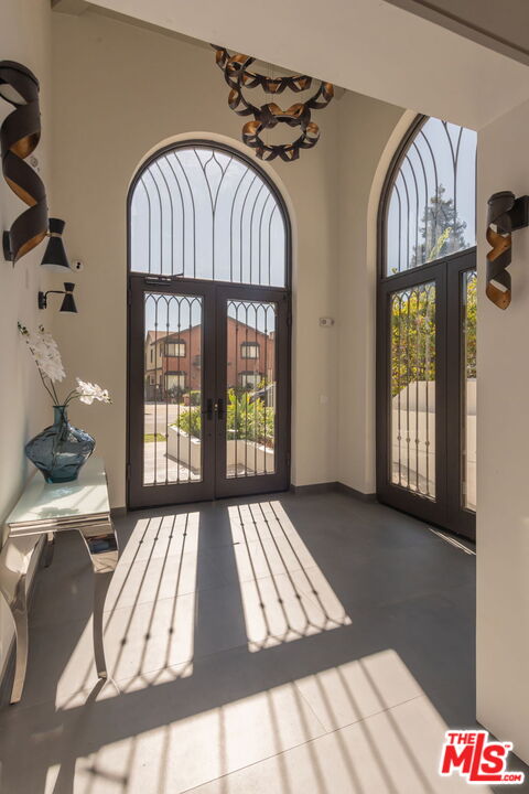 10725 Ashton Ave Unit: 401