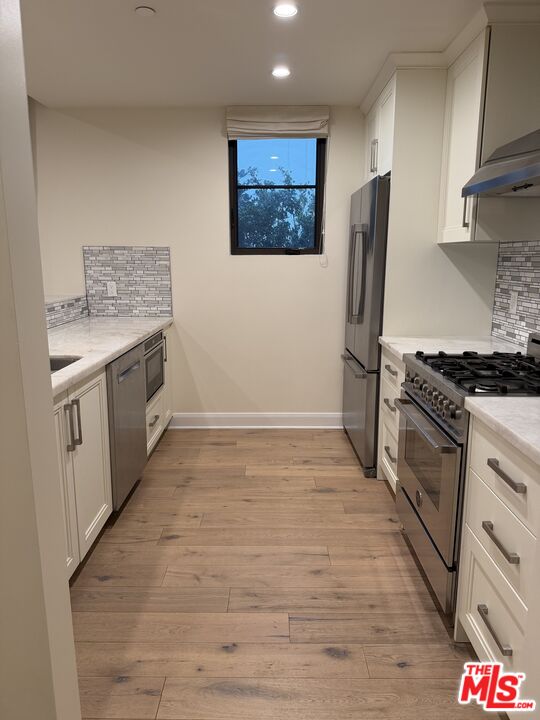 10647 Ashton Ave Unit: 203