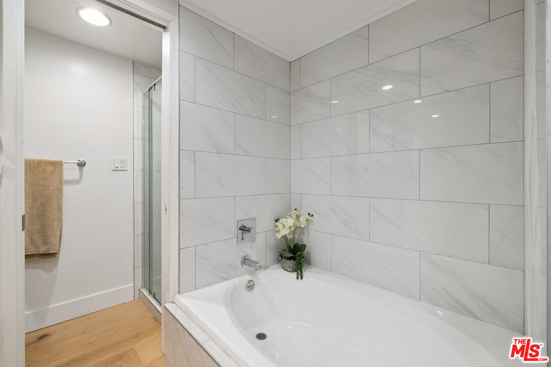 11687 Montana Ave Unit: 101