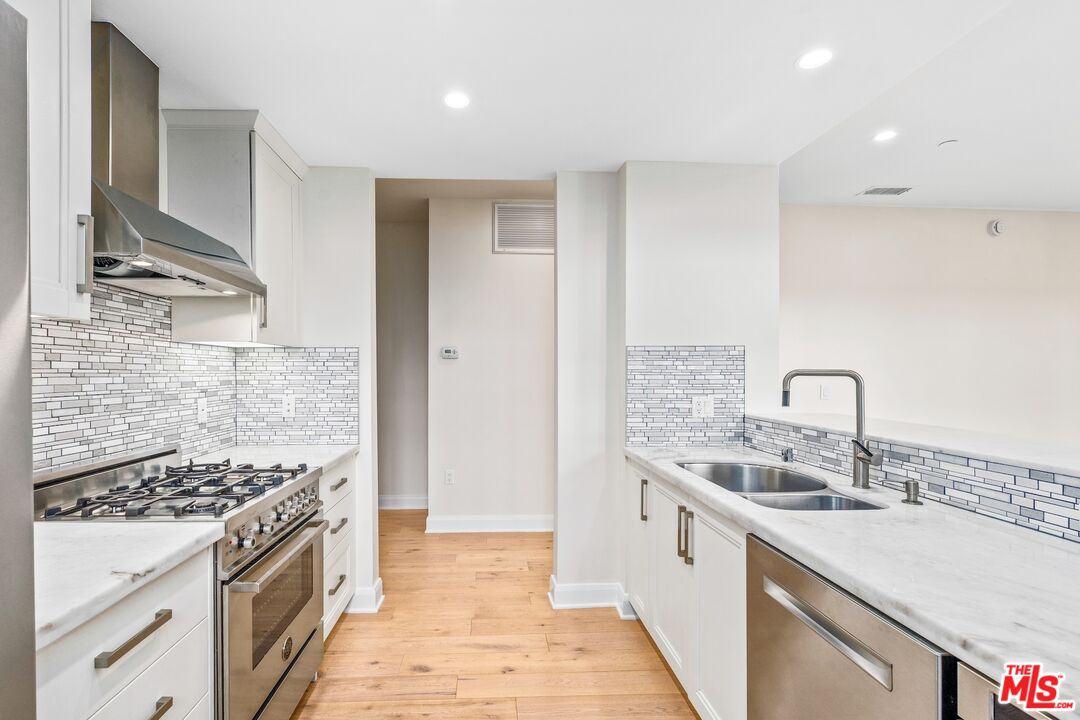 10647 Ashton Unit: 203