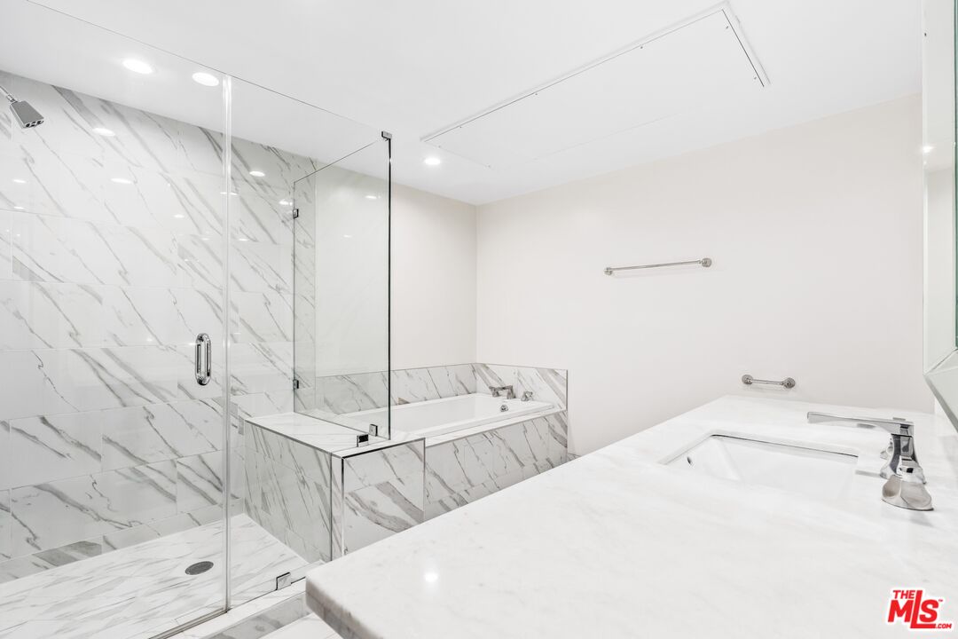 10647 Ashton Unit: 203