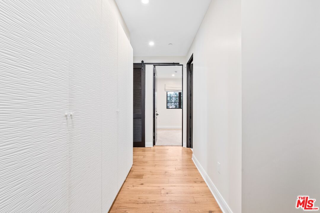 10647 Ashton Unit: 203