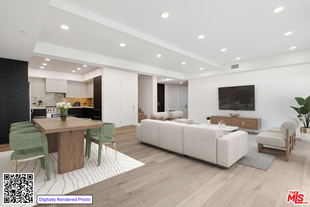 505 S Barrington Ave Unit: 104