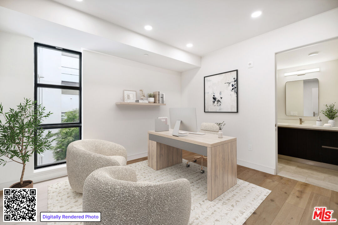 505 S Barrington Ave Unit: 104