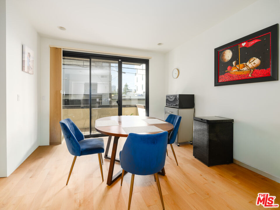 10327 Missouri Ave Unit: 105