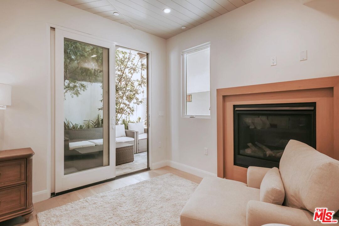 10725 Ashton Ave Unit: 101