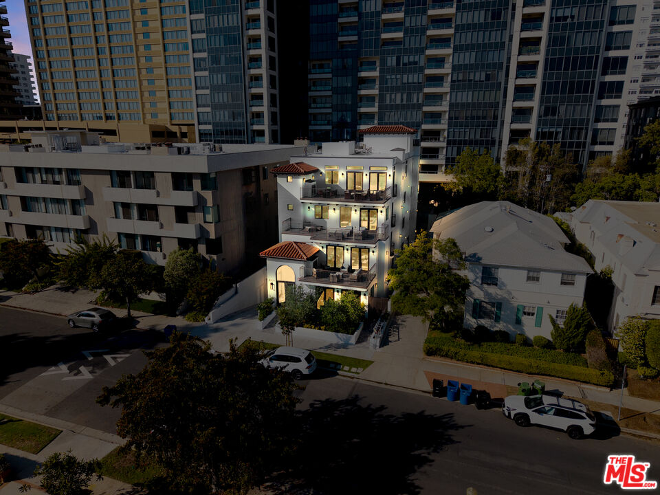 10725 Ashton Ave Unit: 101