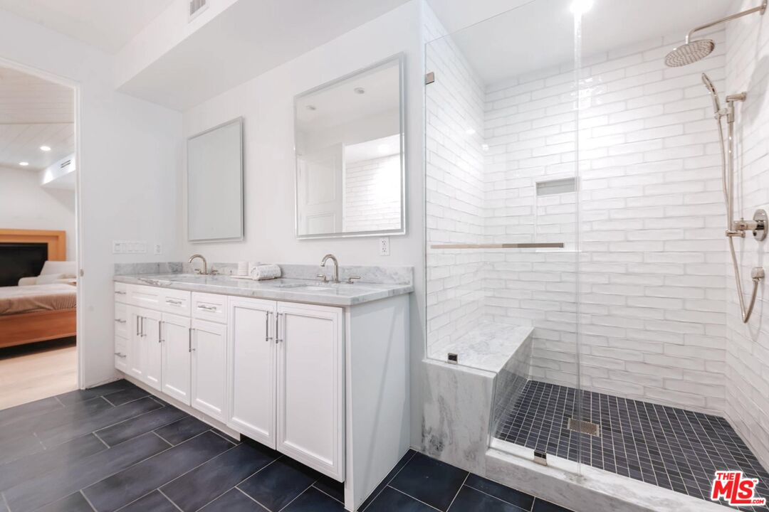 10725 Ashton Ave Unit: 101