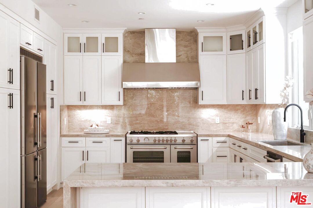 10725 Ashton Ave Unit: 101