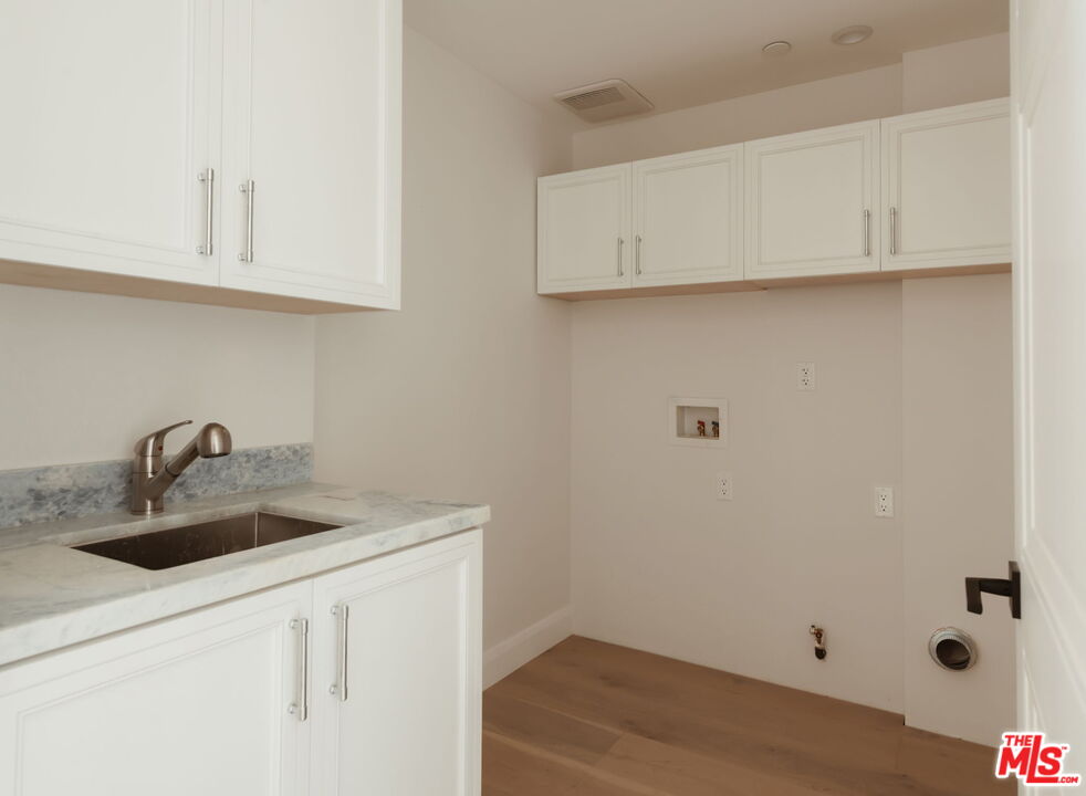 10725 Ashton Ave Unit: 301