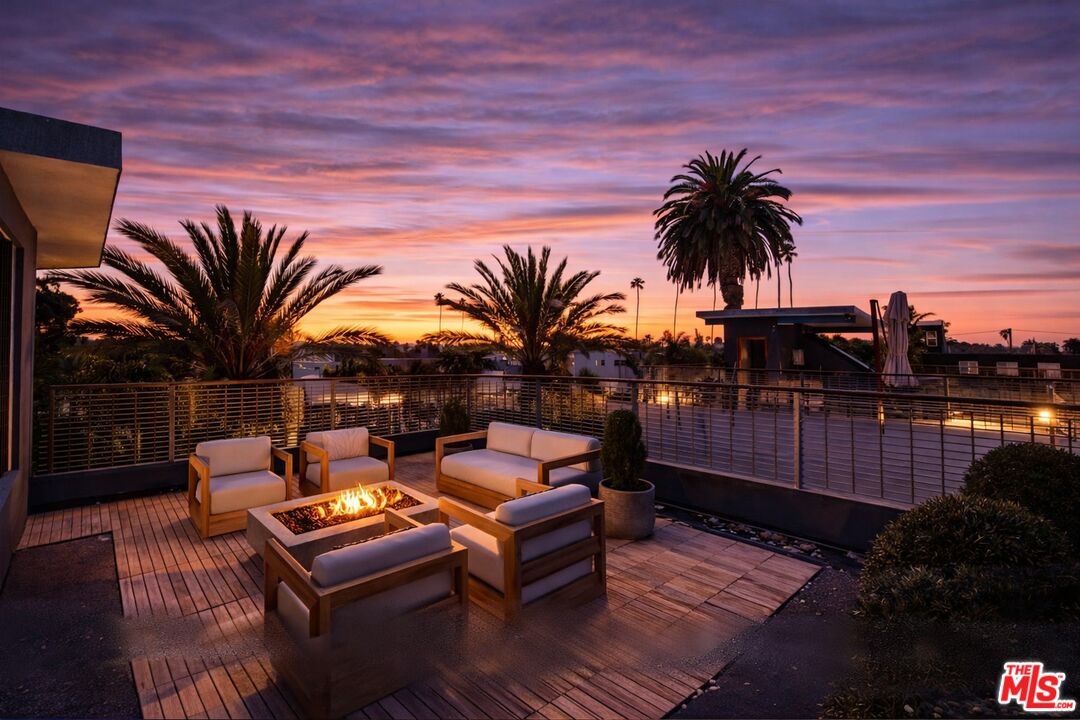 621 San Juan Ave Unit: A