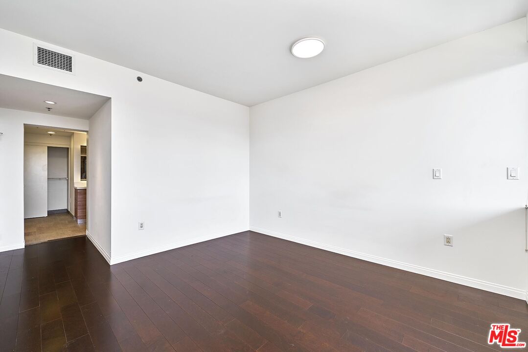 3785 Wilshire Blvd Unit: 2008