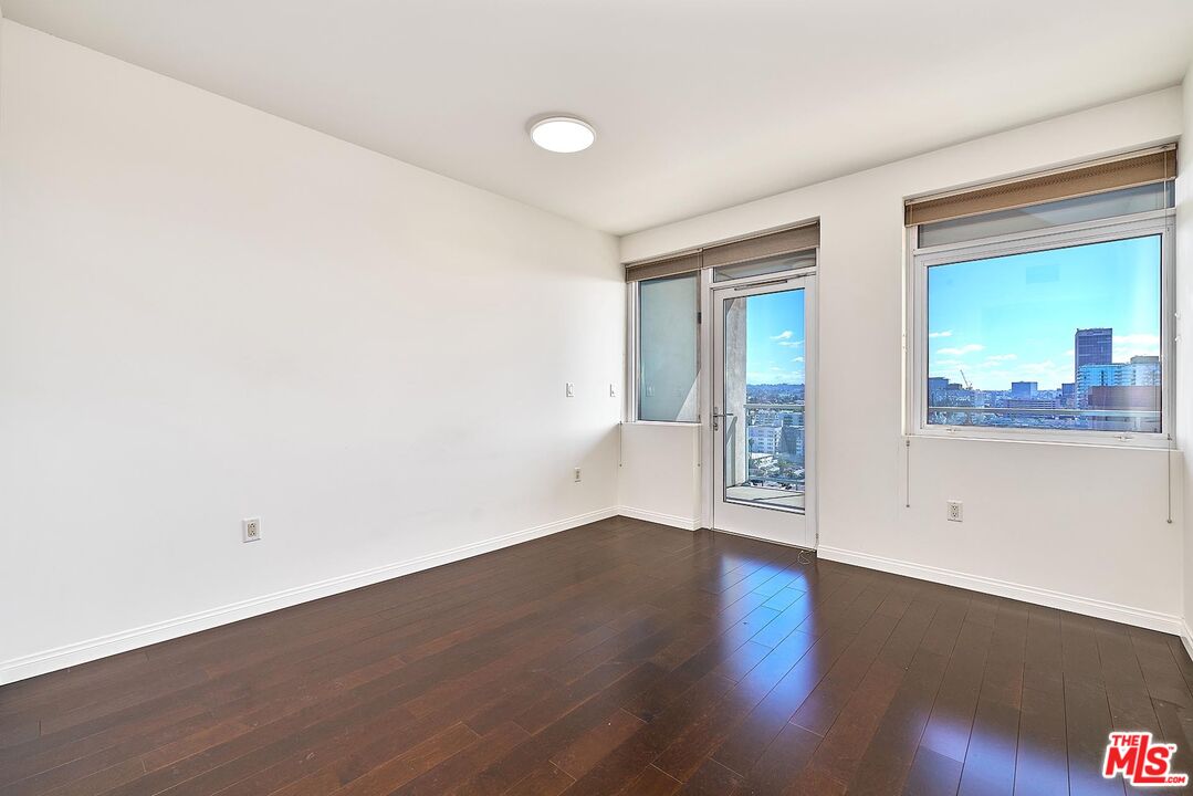 3785 Wilshire Blvd Unit: 2008