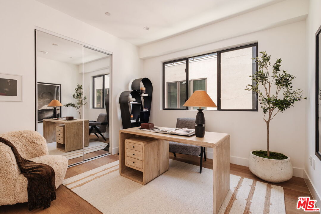1245 N Formosa Ave Unit: B