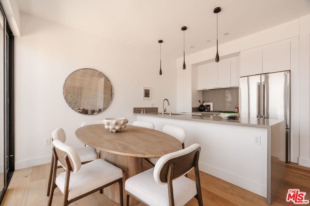 1245 N Formosa Ave Unit: B
