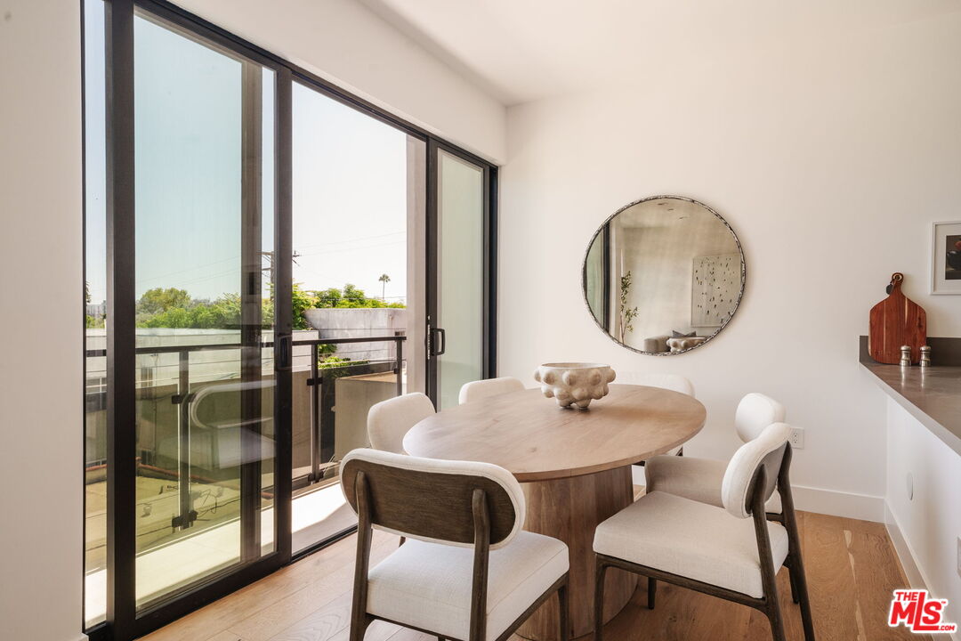 1245 N Formosa Ave Unit: B