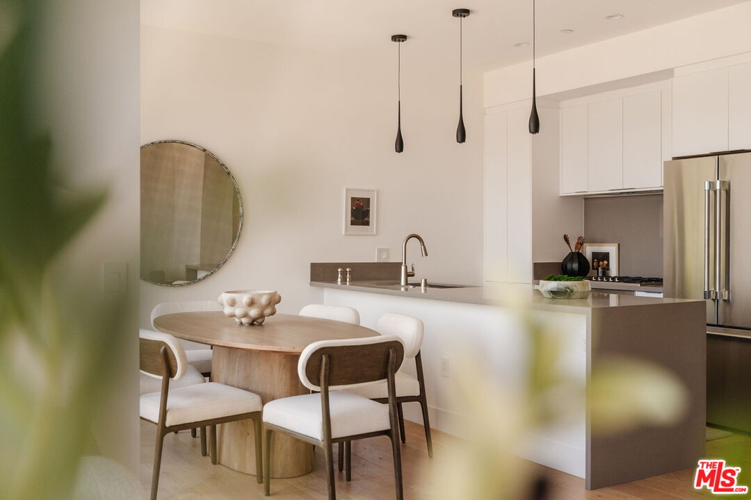 1245 N Formosa Ave Unit: B